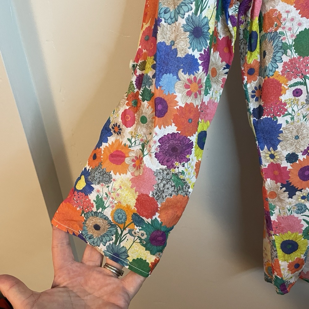 Vilagallo Womens Blouse Shirt Sz 40 US M Flowers‎ Floral Spring - Picture 6 of 8